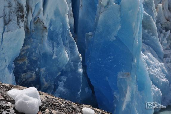 O gelo azul do glaciar Viedma, no Parque Nacional Los Glaciares, região de El Chaltén, no sul da Argentina